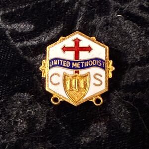 Vintage United Methodist CS Church and School Lapel Pin 1 Year Award Gold Tone
